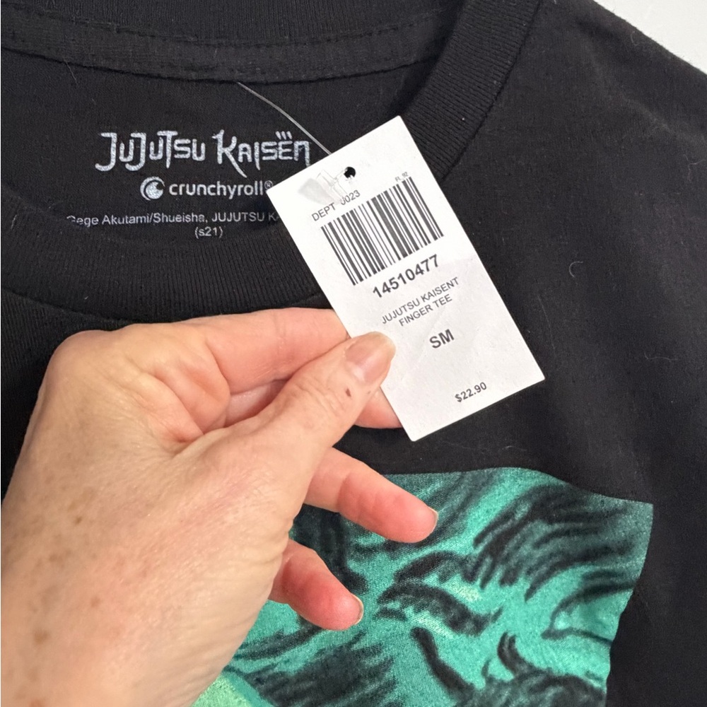 Jujutsu Kaisen Black Anime Graphic T-Shirt - Picture 7 of 10
